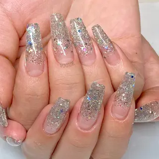 ネイル VOGUE ×SWANのネイルデザイン