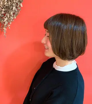 ショート カラー 房野 亜佑美のヘアスタイル