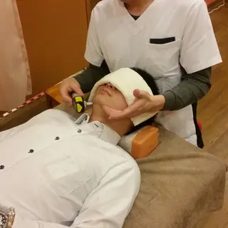 おれんじ鍼灸整骨院所属・あしべ ちからのエステ・リラクイメージ