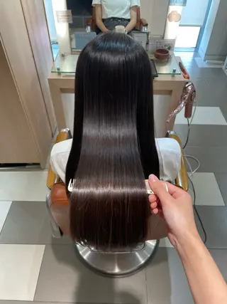 ロング 青沼夏未/オリーブ/ 寒色カラーのヘアスタイル