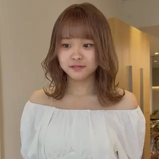 ミディアム カラー noa/ 渋谷のヘアスタイル