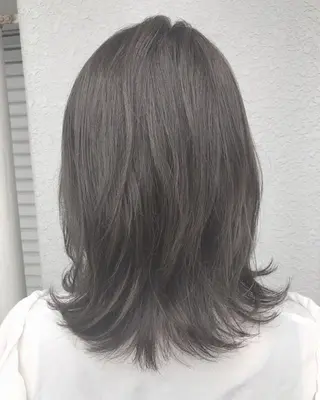 セミロング カラー レイヤーカット匠 イソザキノリユキのヘアスタイル