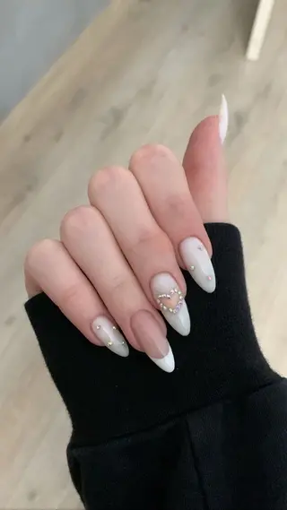 ネイル EMI ANA.CHUOのネイルデザイン