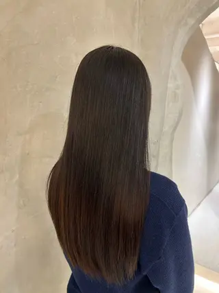 スパイキーショート/ センターパート/奈菜のヘアスタイル