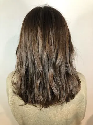 ミディアム カラー レイヤー×髪質改善 ×透明感/杉田 圭のヘアスタイル