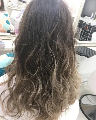 セミロング カラー 髪質改善 中川　翔のヘアスタイル