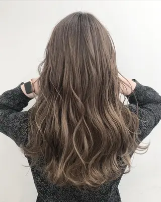 ロング カラー ヘアアレンジ 【公式】amble luxe池袋東口🩷のヘアスタイル