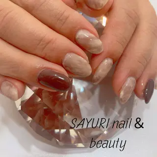 ネイル さゆりネイル&ビューティーサロン所属・古屋 早友里のネイルデザイン