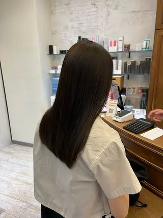 ロング TELAHAIR HASEGAWAのヘアスタイル