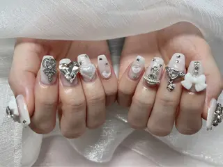 ネイル Ui_Amor (パラジェル)のネイルデザイン