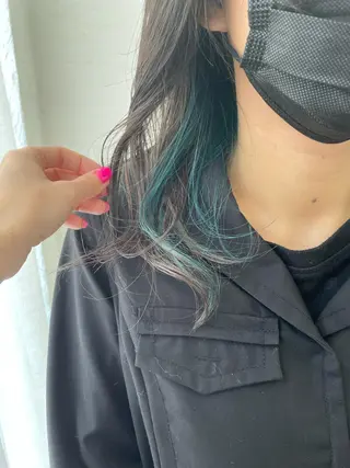 セミロング カラー fio マナミのヘアスタイル