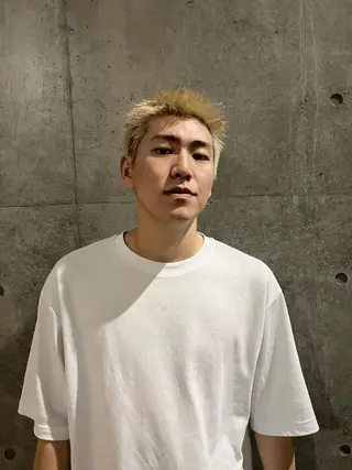 ショート カラー メンズ メンズスタイリスト リュウジのヘアスタイル