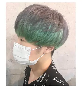 ショート カラー GARU-ガル-所属・TSUNO🦖 派手髪/オタク美容師のヘアスタイル