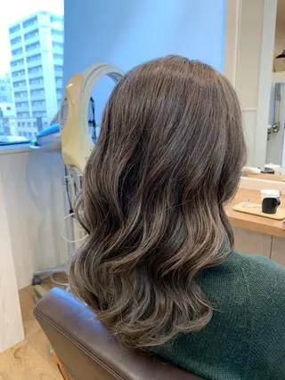 セミロング カラー yuri🌼 NUMBER 天王寺のヘアスタイル