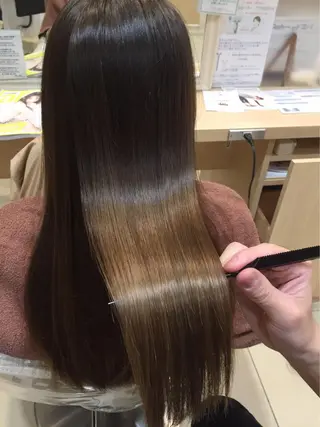 ロング Ash中目黒店 榊間茜のヘアスタイル