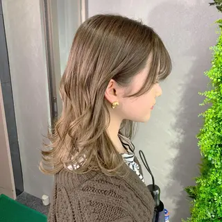 セミロング カラー ヘアアレンジ Tiger  Lily所属・江藤 星史のヘアスタイル