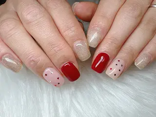 ネイル ECLAT エクラ所属・寺山 千鶴のネイルデザイン