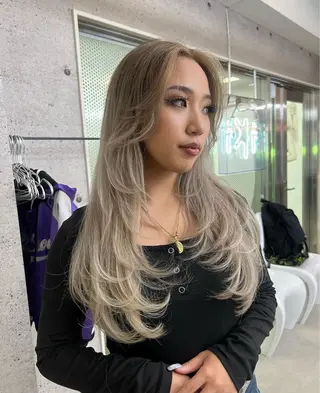 ロング アンナ🦋海外ヘア バレイヤージュのヘアスタイル