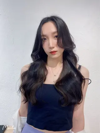 ロング カラー 🩵髪質改善🩵 韓国ヘア🩵花澤みりのヘアスタイル