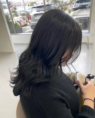 ロング 丸山 純奈のヘアスタイル