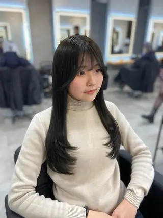 ロング カラー ヘアアレンジ レイヤー×透明感カラ ーHAYATOのヘアスタイル