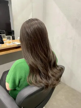 ロング カラー N 【エヌ】のヘアスタイル