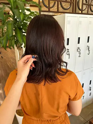 カラー AGREE Momokaのヘアスタイル