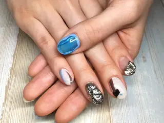 ミディアム ネイル T&A nailのネイルデザイン