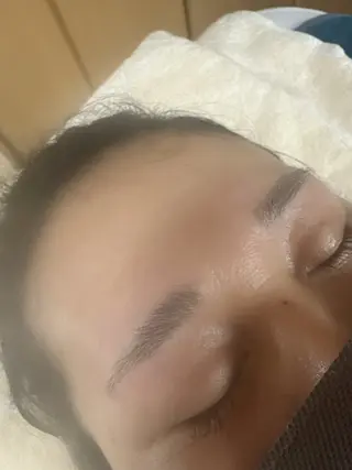 アイブロウ ベルス・アイラッシュ所属・ベルス· アイラッシュのマツエク・マツパデザイン