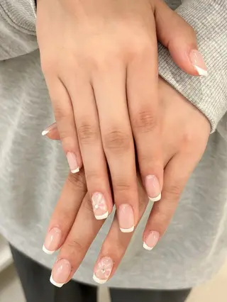 ネイル muni所属・鶴橋♡̴⟡.˚ネイル kpop.ワンホンのネイルデザイン