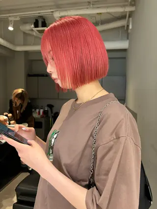 ショート カラー ハイトーン/ ボブ 中村麟のヘアスタイル