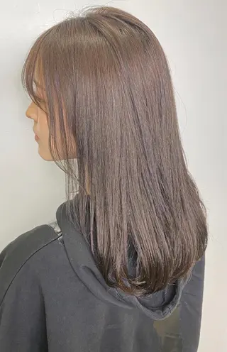 セミロング カラー お任せヘア☘️☘️ 及川渚のヘアスタイル