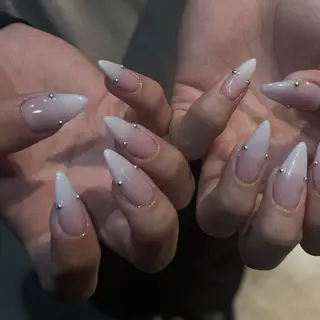 ネイル WOLTOKYO 🦋shizukuのネイルデザイン