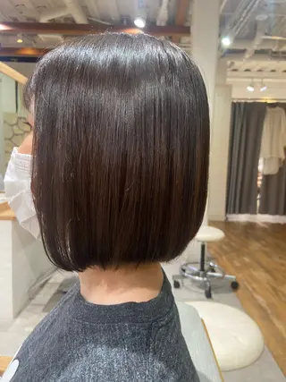 ショート カラー ハラダ ヒナミのヘアスタイル