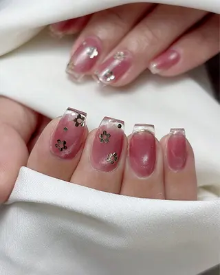 ネイル Nhit Nailsのネイルデザイン