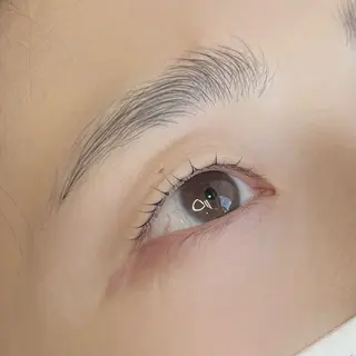 マツエク・マツパ HAIR LEAP所属・LEAP MISAの眉毛・アイブロウイメージ