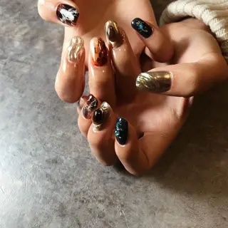 ネイル nail atelier AMBER所属・saori .の眉毛・アイブロウイメージ