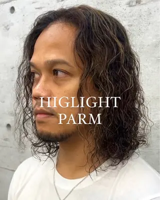 カラー TOBITA TAKARAのヘアスタイル