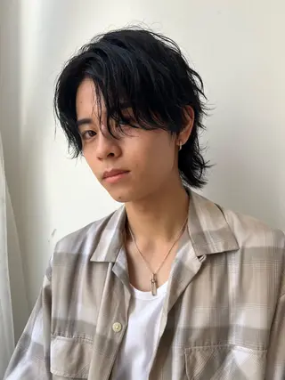 ミディアム メンズ 與座 小遥のヘアスタイル