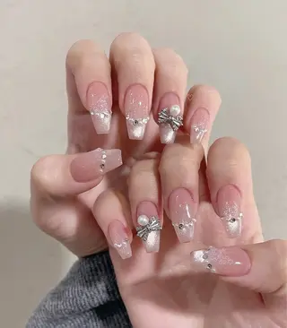 ネイル Lyna 池袋のネイルデザイン