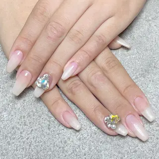 ネイル nailroom DIASOMNIAのネイルデザイン