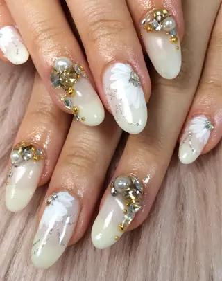 ネイル Hisaka Mikiのネイルデザイン