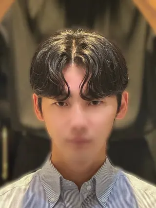 ショート パーマ メンズ YUKI🇰🇷 カルマ／ダウンパーマのヘアスタイル