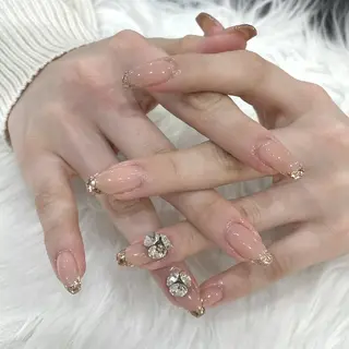 ネイル Salon　Lisia所属・Salon Lisiaのネイルデザイン