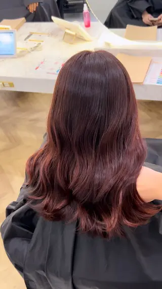 ミディアム 飯嶋 萌のヘアスタイル