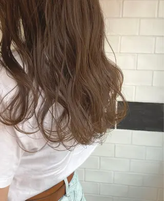 ロング カラー io所属・io濱川 遥のヘアスタイル