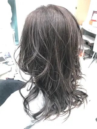 セミロング カラー 田中 慎也のヘアスタイル