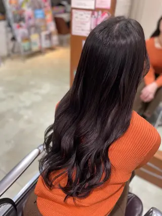 ロング 下村 和香奈のヘアスタイル