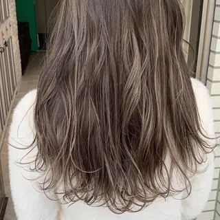 ロング カラー 大橋 タツヤのヘアスタイル
