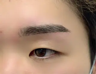 メンズ アイブロウ くるるん本店🍀 陽の眉毛・アイブロウイメージ